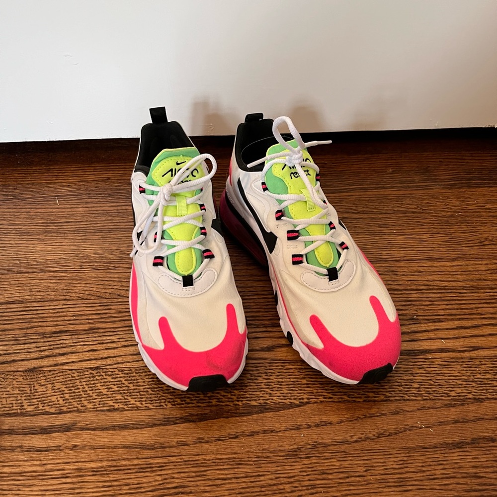 Nike tennis shoes